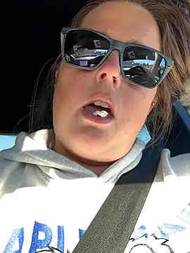 Snapshot of hornykitty1210 chatting on October 27, 2025, 7:07 pm hornykitty1210 online show from October 27, 2025, 7:07 pm