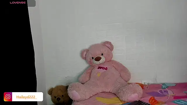 Snapshot of HaileyDuke chatting on June 3, 2026, 2:25 am HaileyDuke online show from June 3, 2026, 2:25 am