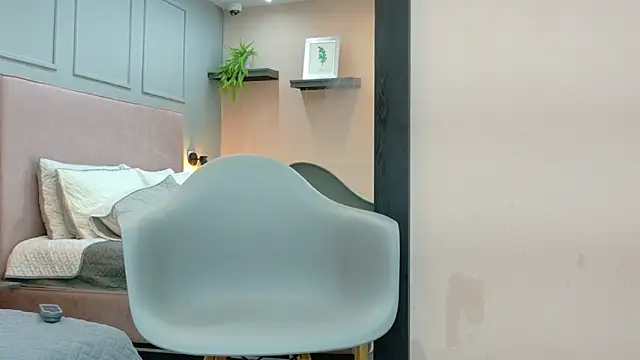 Camila Hill  online show from February 24, 2026, 2:48 pm