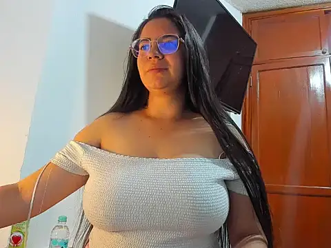 Danilua  online show from November 15, 2025, 1:14 am