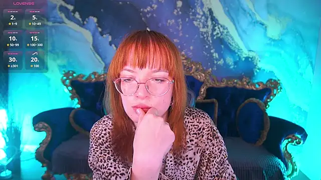 Pixie Peachh online show from December 14, 2025, 7:58 am