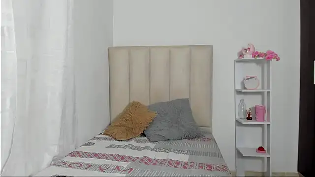 ImEmily444 online show from November 28, 2025, 12:02 am