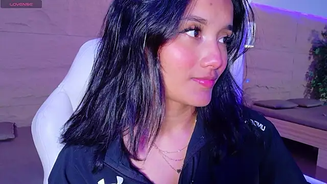 HannahMontgomery online show from April 29, 2026, 4:11 pm