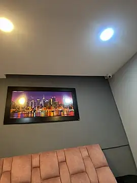 CharlotteCottin online show from March 18, 2026, 1:36 pm