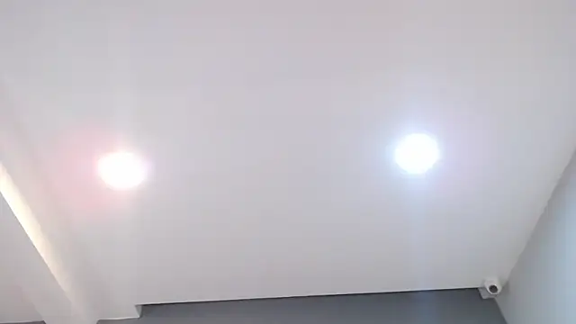 Snapshot of CharlotteCottin chatting on April 24, 2026, 11:23 am CharlotteCottin online show from April 24, 2026, 11:23 am