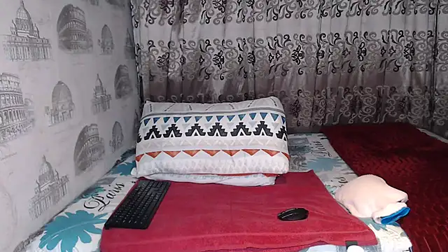 Snapshot of Lunalee chatting on July 15, 2026, 8:30 am Lunalee online show from July 15, 2026, 8:30 am