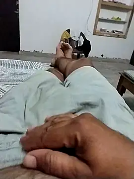 Snapshot of Desiandaj chatting on October 22, 2025, 5:02 pm Desiandaj online show from October 22, 2025, 5:02 pm