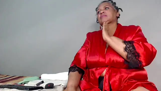 GrandBustyMelon online show from September 17, 2025, 5:09 am