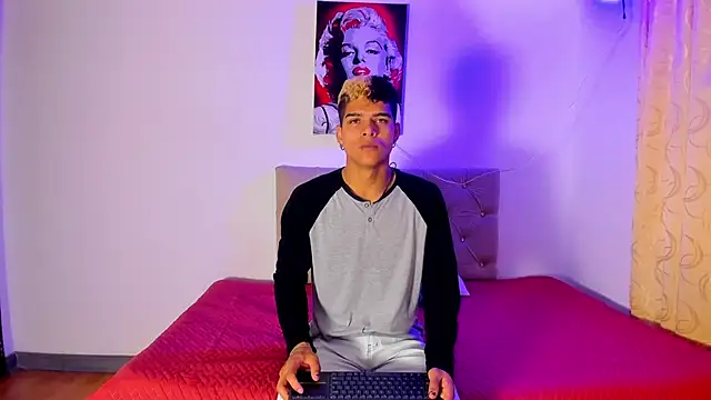 wyatt 3 online show from September 30, 2025, 11:59 am