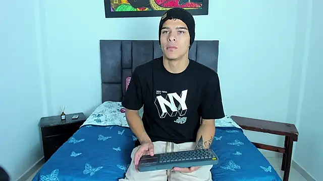 wyatt 3 online show from November 21, 2025, 12:04 pm