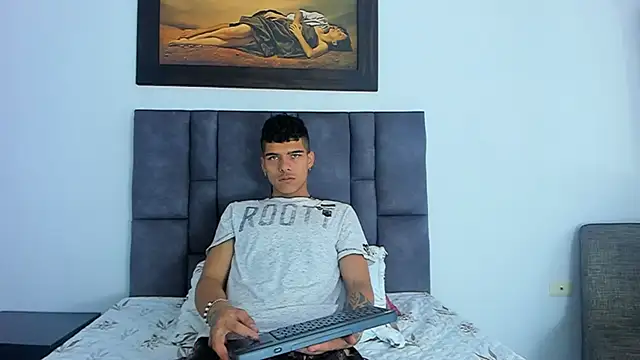 wyatt 3 online show from January 14, 2026, 12:11 pm