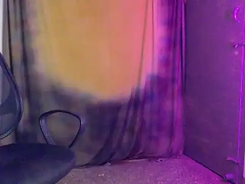 Hot-Honey20 online show from March 3, 2026, 1:50 pm