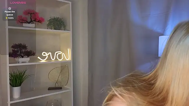 JaymieVigen online show from September 21, 2025, 3:08 am