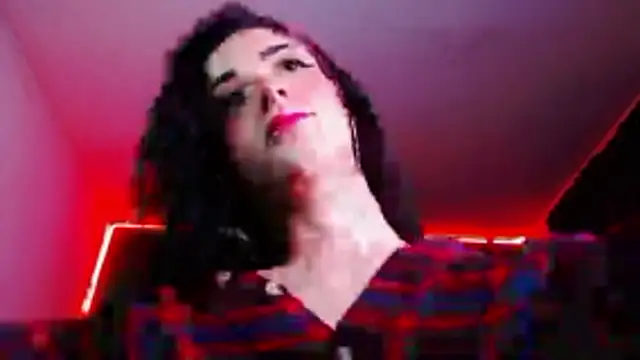 ingrid zese  online show from December 20, 2025, 9:44 pm