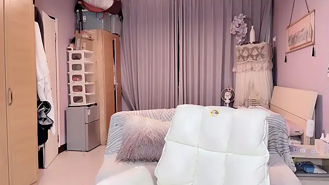 Snapshot of Y2Luvk chatting on September 10, 2025, 8:53 pm Y2Luvk online show from September 10, 2025, 8:53 pm