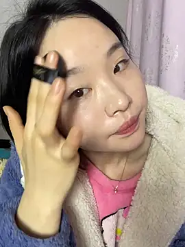 Snapshot of Y2Luvk chatting on February 10, 2026, 6:34 pm Y2Luvk online show from February 10, 2026, 6:34 pm