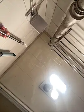 Snapshot of Y2Luvk chatting on February 27, 2026, 9:48 pm Y2Luvk online show from February 27, 2026, 9:48 pm