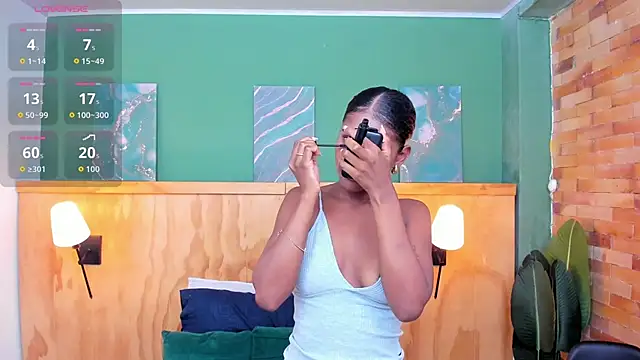 halleylorens online show from February 28, 2026, 12:17 pm