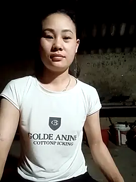 Ruaiuoi online show from April 17, 2026, 9:51 pm