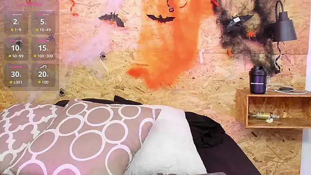 santiblack7 online show from October 30, 2025, 7:25 pm