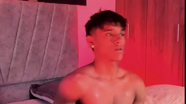 ZYZZ1312 online show from September 30, 2025, 6:35 pm