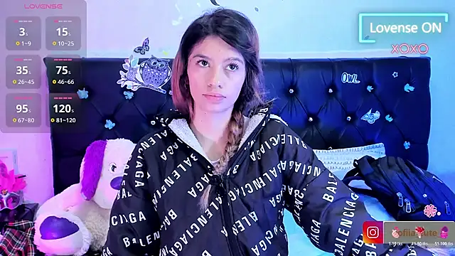 Sofiia cute  online show from April 22, 2026, 4:15 am