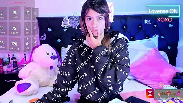 Sofiia cute  online show from April 23, 2026, 4:46 am