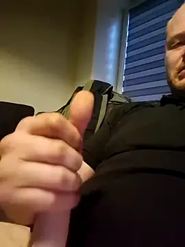 svenni2525 online show from October 6, 2025, 5:10 pm