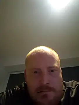 svenni2525 online show from October 7, 2025, 5:15 am