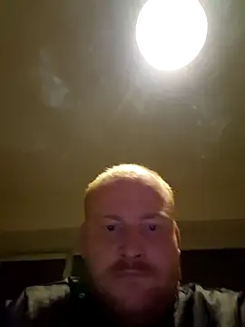 svenni2525 online show from October 12, 2025, 6:18 pm