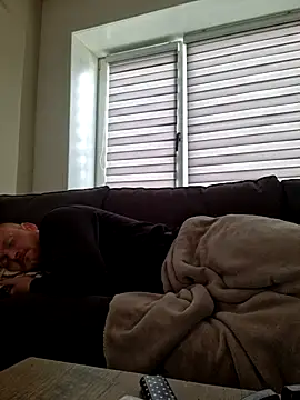 svenni2525 online show from October 16, 2025, 10:49 am