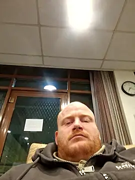 svenni2525 online show from January 7, 2026, 6:21 pm