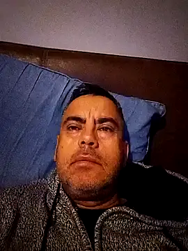 Snapshot of Papitochulo-caliente chatting on August 2, 2026, 2:21 am Papitochulo-caliente online show from August 2, 2026, 2:21 am
