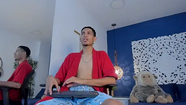 Snapshot of Adonis_WB chatting on September 18, 2025, 9:28 pm Adonis WB online show from September 18, 2025, 9:28 pm