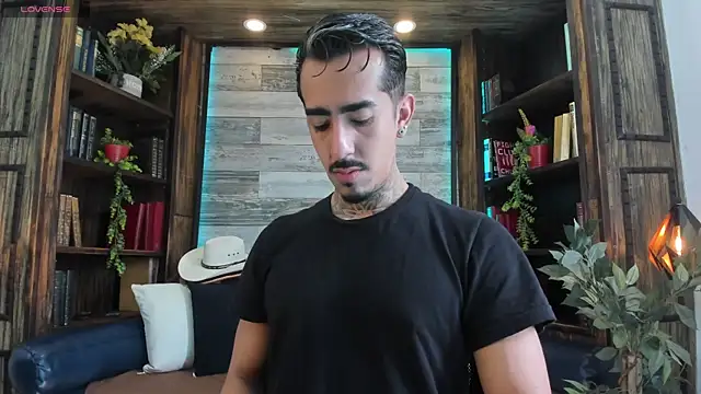 Donovan Desmond online show from June 25, 2026, 7:51 pm
