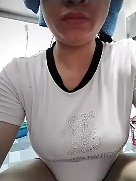 Mie rose online show from March 8, 2026, 2:04 am