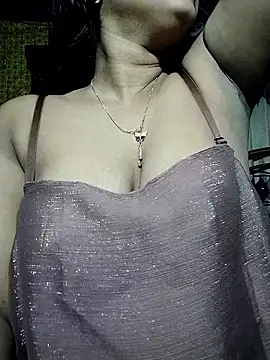 Snapshot of Hot-Hot chatting on January 7, 2026, 3:09 am Hot-Hot online show from January 7, 2026, 3:09 am