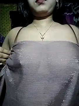 Snapshot of Hot-Hot chatting on January 8, 2026, 4:09 pm Hot-Hot online show from January 8, 2026, 4:09 pm