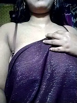 Snapshot of Hot-Hot chatting on January 15, 2026, 4:06 am Hot-Hot online show from January 15, 2026, 4:06 am