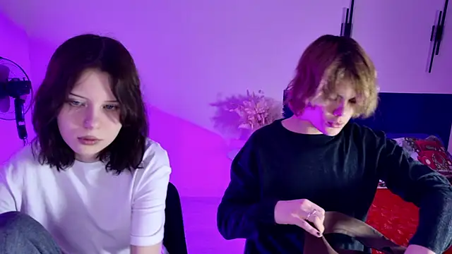 Bonnie And C1yde online show from January 19, 2026, 2:21 pm