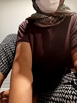 ezgi2545 online show from September 27, 2025, 2:27 am