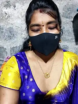 Snapshot of srav43 chatting on April 7, 2026, 5:24 pm srav43 online show from April 7, 2026, 5:24 pm