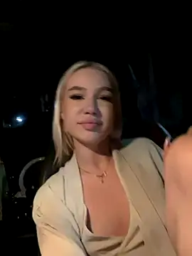 Snapshot of Kiss_Avrora_ chatting on September 14, 2025, 5:45 pm Kiss Avrora  online show from September 14, 2025, 5:45 pm