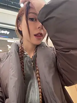 Snapshot of RosieSecret chatting on February 20, 2026, 10:05 am RosieSecret online show from February 20, 2026, 10:05 am