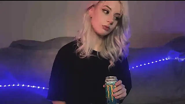 Snapshot of snowy_lisa chatting on February 3, 2026, 11:59 am snowy lisa online show from February 3, 2026, 11:59 am