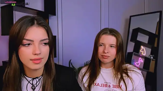 rose style online show from September 29, 2025, 7:19 pm