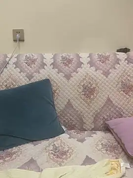 Mier-cn online show from October 12, 2025, 3:22 pm