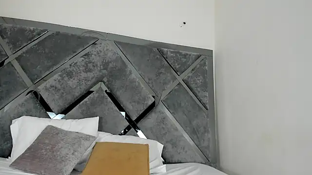 Sweet Salome1 online show from September 26, 2025, 12:53 pm