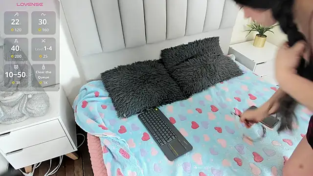 Snapshot of Katia_gh chatting on November 7, 2025, 11:54 am Katia gh online show from November 7, 2025, 11:54 am