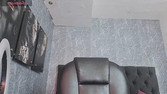 orion  smith online show from April 16, 2026, 8:20 pm